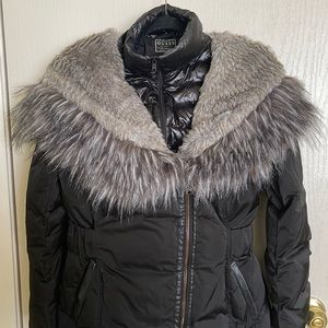 Warm fur trim coat by Guess Los Angeles